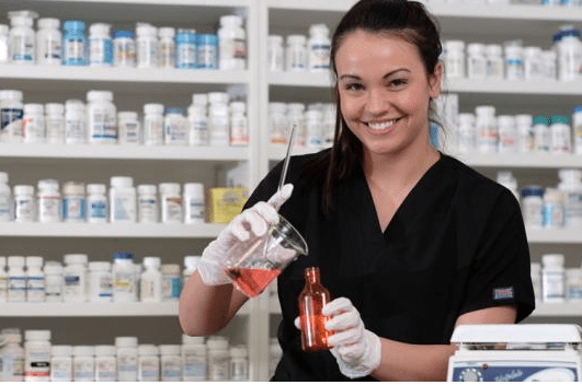 PHARMACY TECHNICIAN